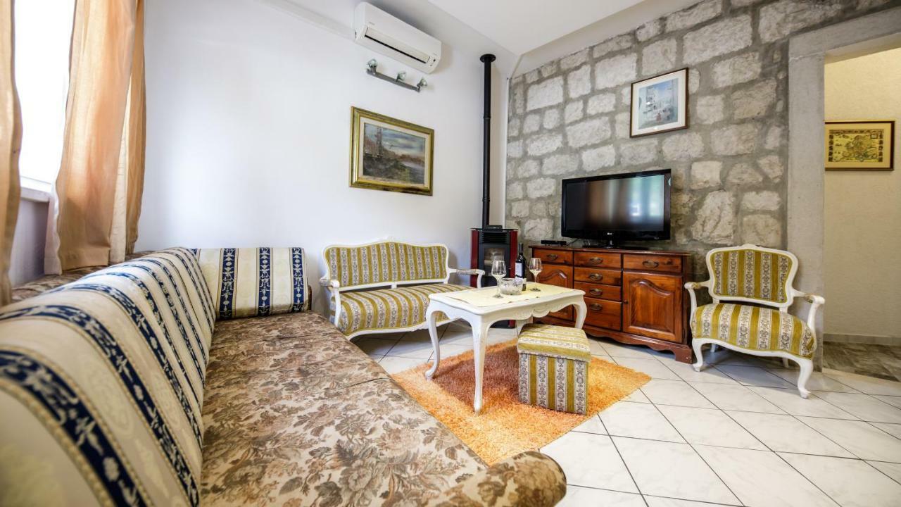 Apartment Anamarija Mokošica Exterior foto