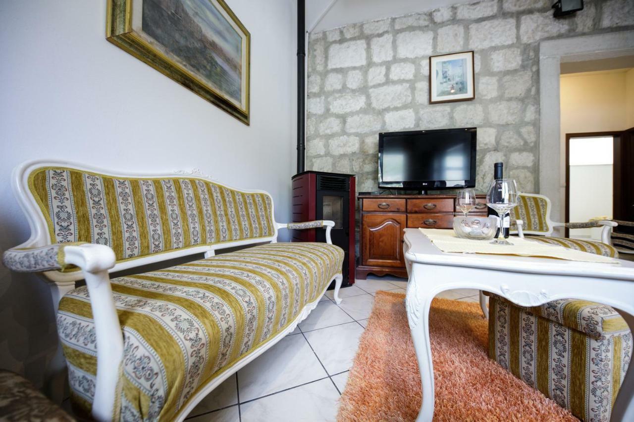 Apartment Anamarija Mokošica Exterior foto